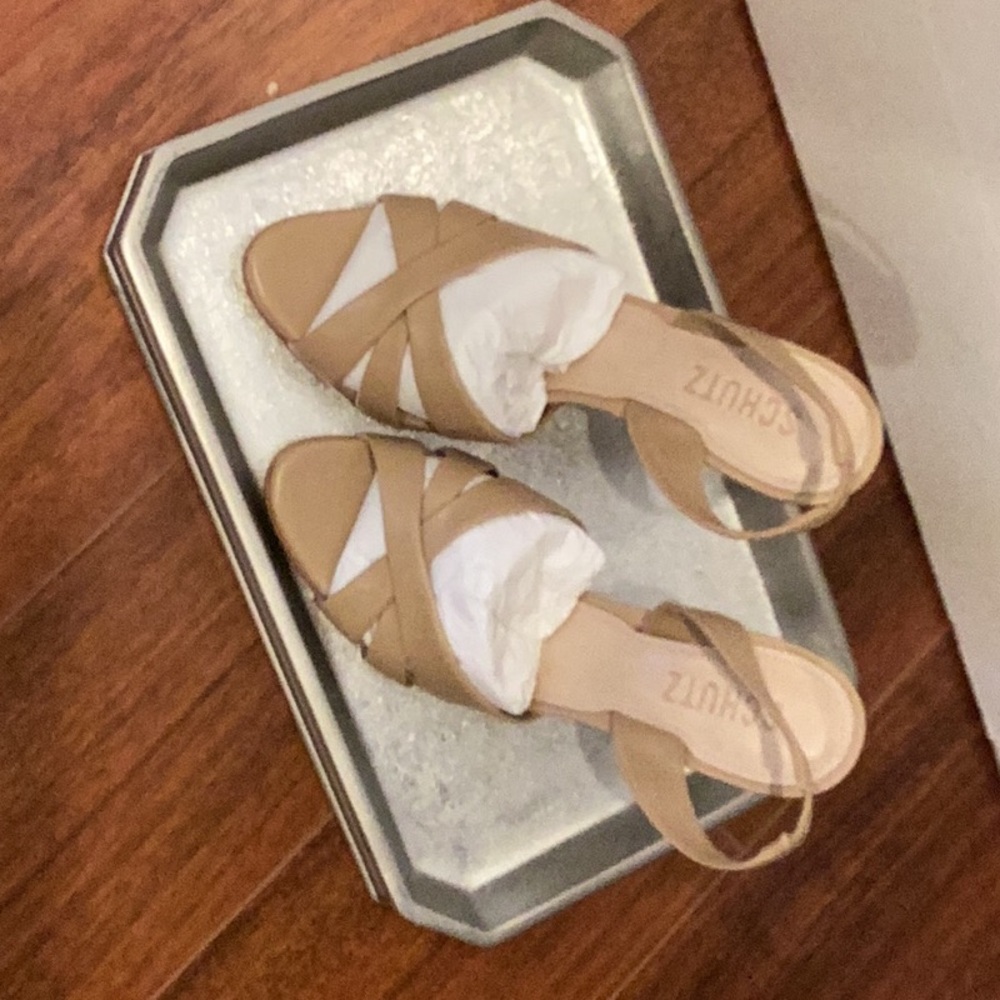 SCHUTZ 
Clothes and shoes